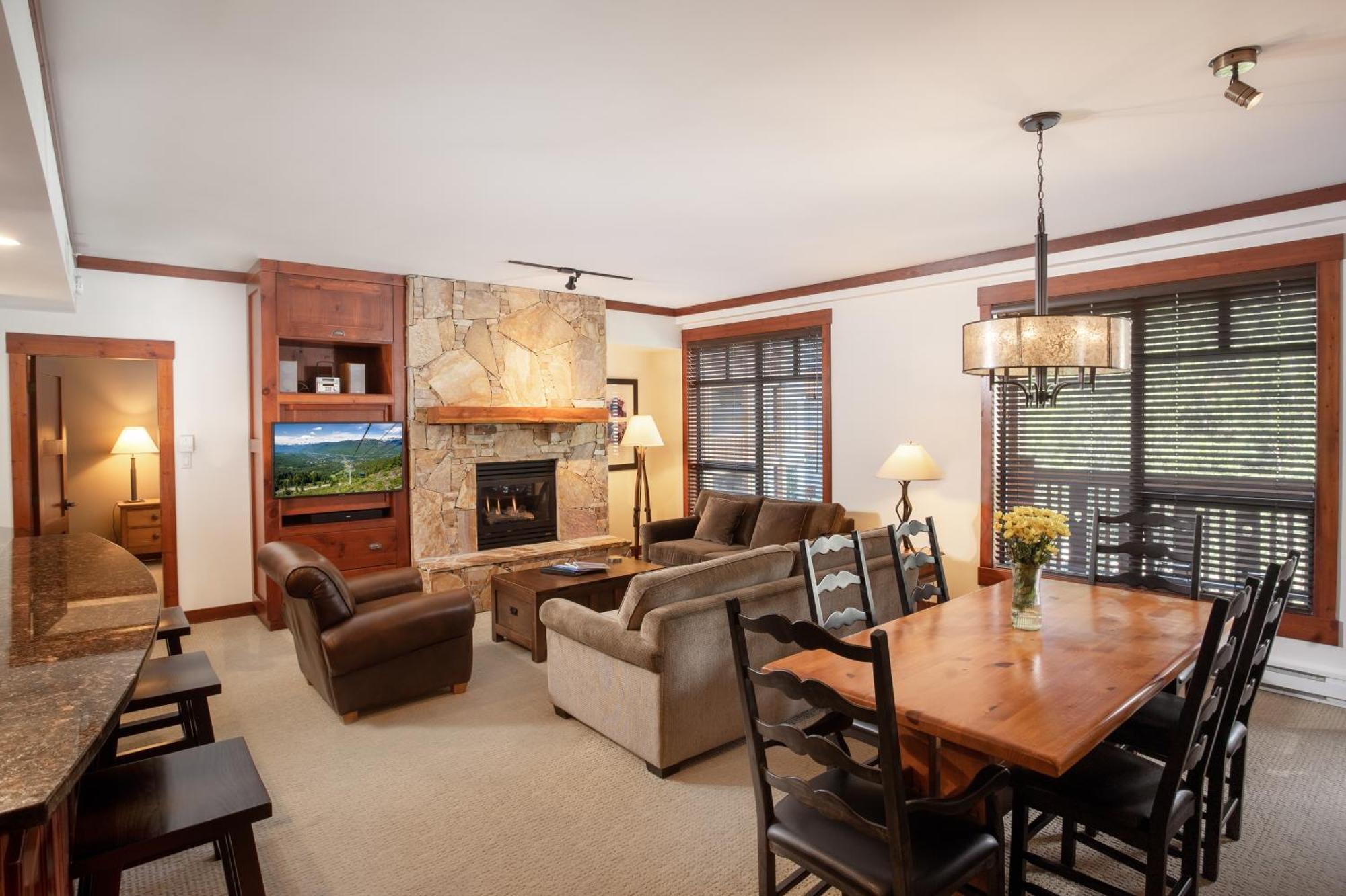 First Tracks Lodge Whistler Exteriér fotografie