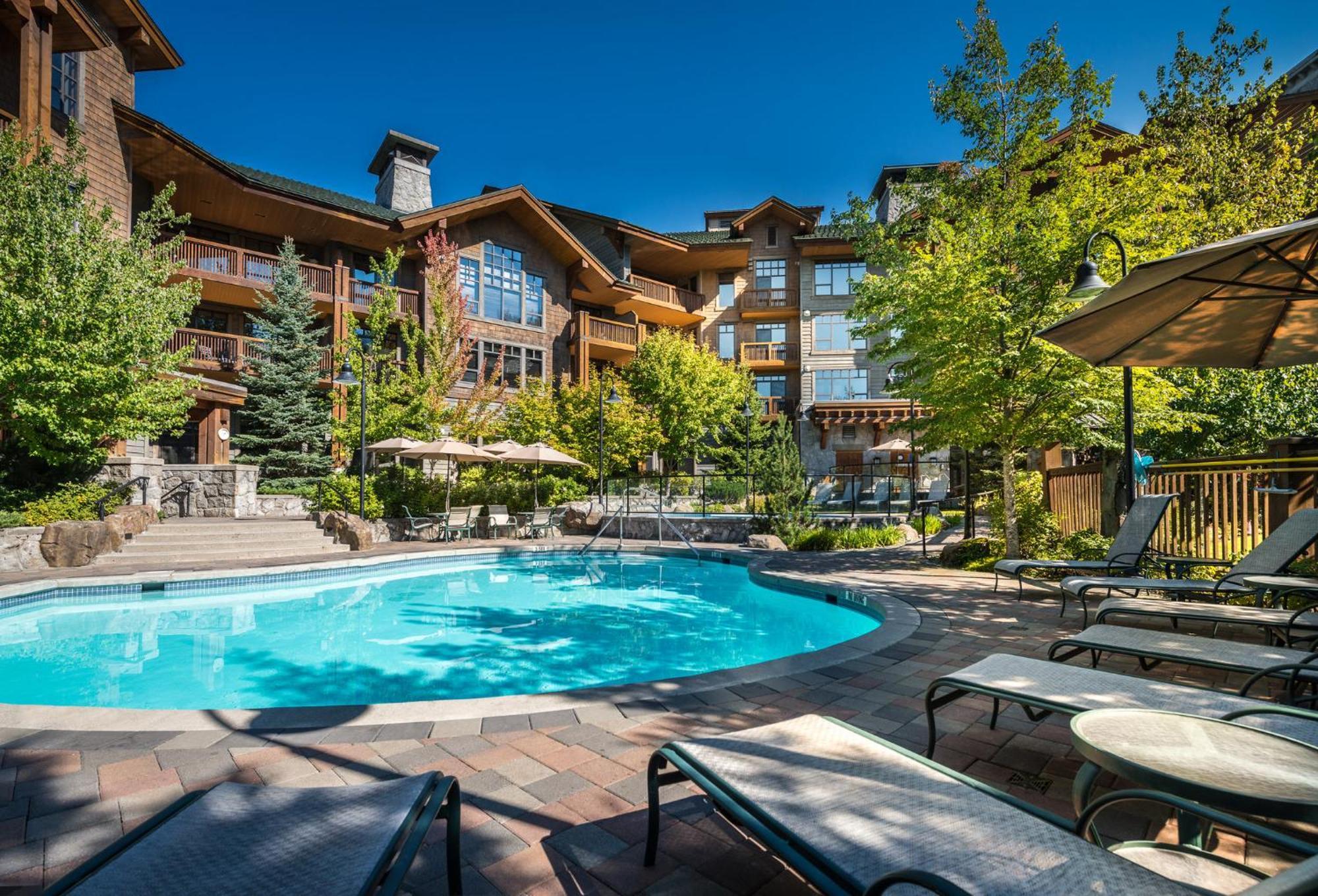 First Tracks Lodge Whistler Exteriér fotografie