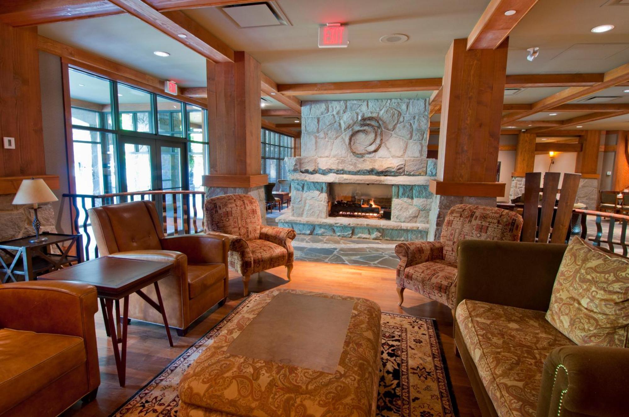 First Tracks Lodge Whistler Exteriér fotografie