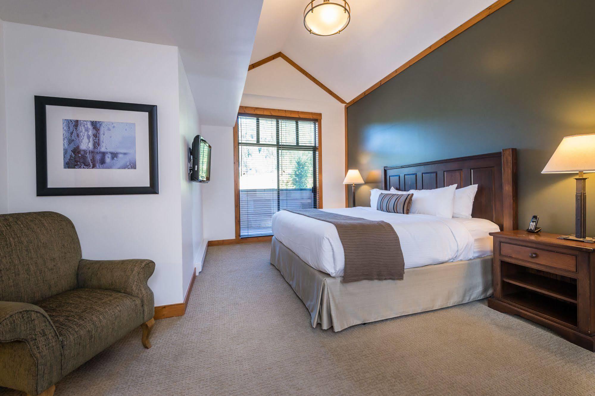 First Tracks Lodge Whistler Exteriér fotografie