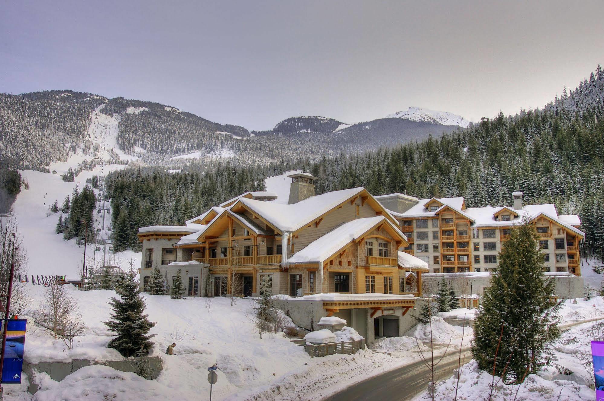 First Tracks Lodge Whistler Exteriér fotografie